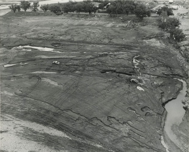 Scene1972flood042.jpg